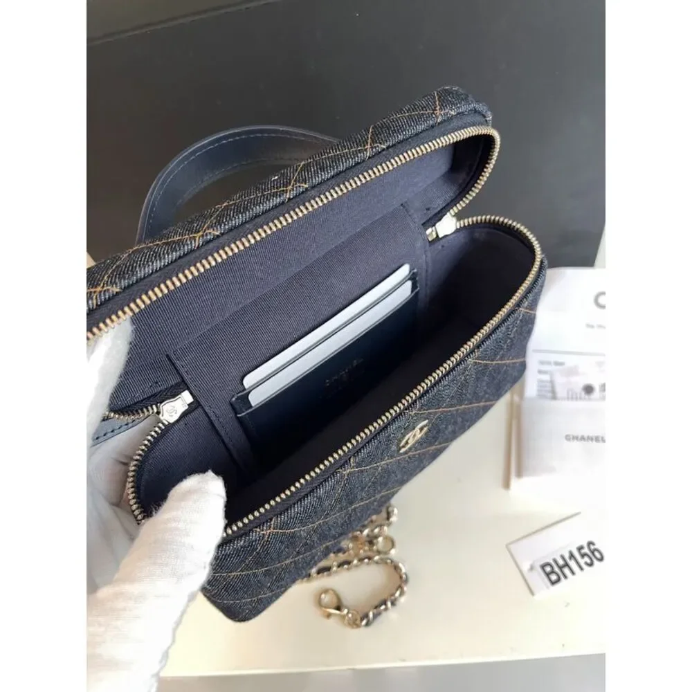 Chanel Women Pre-Loved Bag Very Good Condition